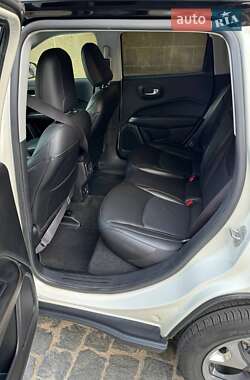 Внедорожник / Кроссовер Jeep Compass 2019 в 