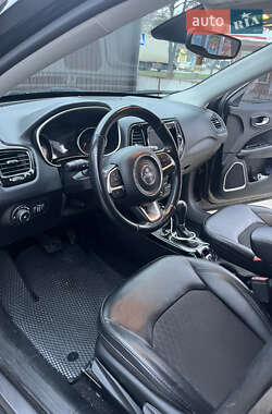 Внедорожник / Кроссовер Jeep Compass 2019 в 