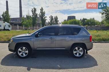 Позашляховик / Кросовер Jeep Compass 2013 в 