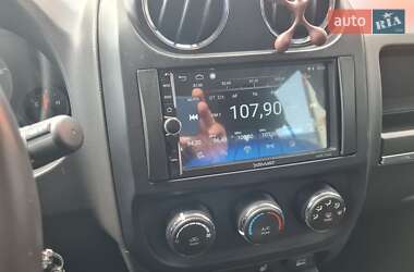 Позашляховик / Кросовер Jeep Compass 2013 в 