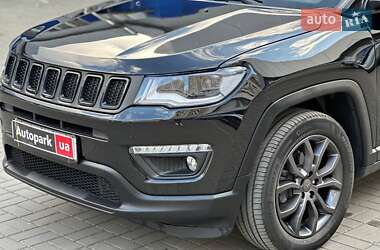 Внедорожник / Кроссовер Jeep Compass 2017 в 