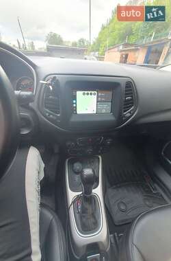 Позашляховик / Кросовер Jeep Compass 2017 в 