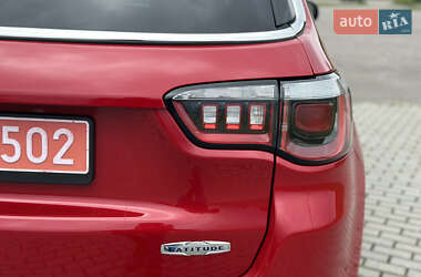 Позашляховик / Кросовер Jeep Compass 2018 в 