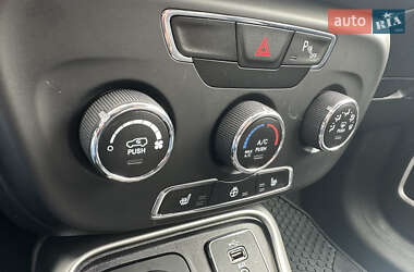 Позашляховик / Кросовер Jeep Compass 2018 в 