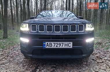 Внедорожник / Кроссовер Jeep Compass 2017 в 