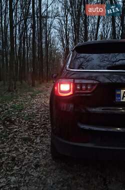 Внедорожник / Кроссовер Jeep Compass 2017 в 