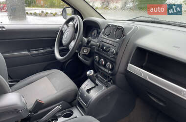 Внедорожник / Кроссовер Jeep Compass 2013 в 