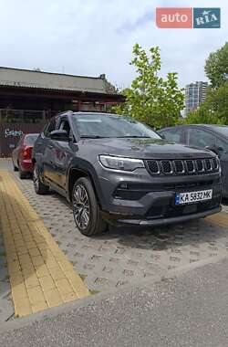 Внедорожник / Кроссовер Jeep Compass 2024 в 