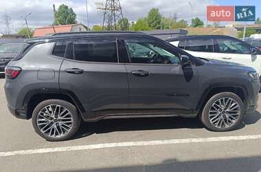 Внедорожник / Кроссовер Jeep Compass 2024 в 