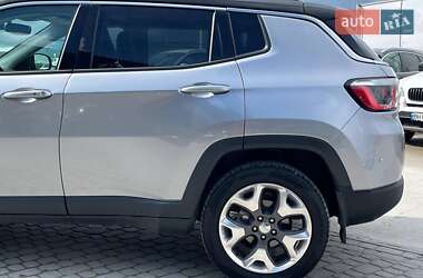 Внедорожник / Кроссовер Jeep Compass 2018 в 