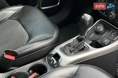 Внедорожник / Кроссовер Jeep Compass 2018 в 