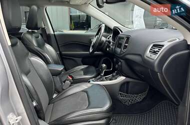 Внедорожник / Кроссовер Jeep Compass 2018 в 