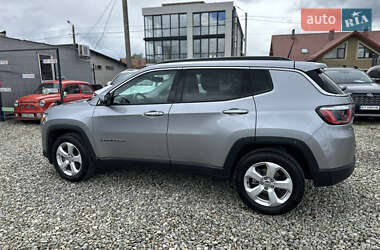 Внедорожник / Кроссовер Jeep Compass 2018 в 