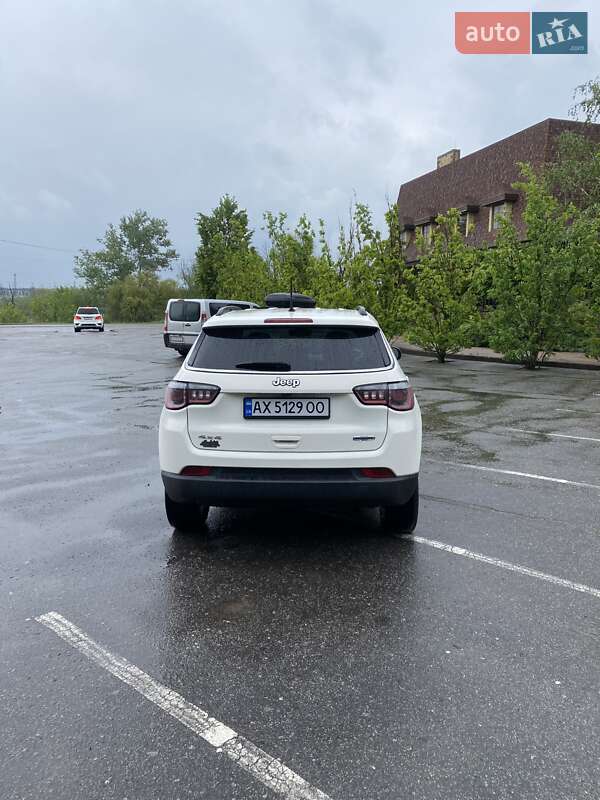 Внедорожник / Кроссовер Jeep Compass 2017 в Харькове