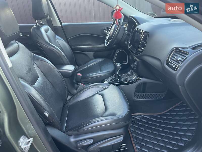 Внедорожник / Кроссовер Jeep Compass 2017 в Овруче