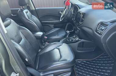 Внедорожник / Кроссовер Jeep Compass 2017 в 