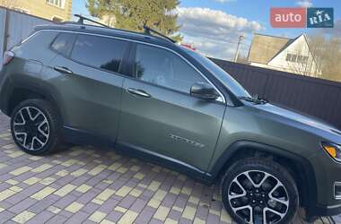 Внедорожник / Кроссовер Jeep Compass 2017 в 