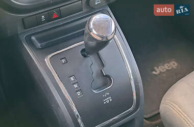 Позашляховик / Кросовер Jeep Compass 2016 в 