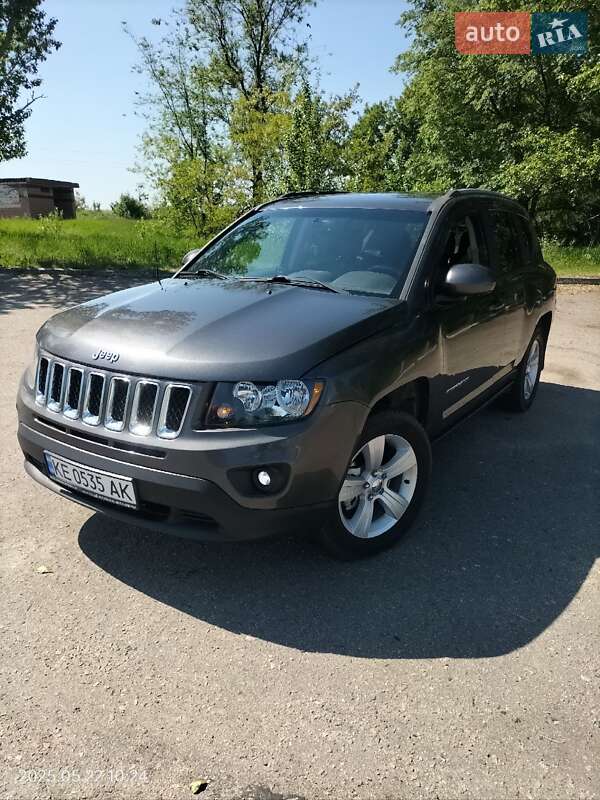 Внедорожник / Кроссовер Jeep Compass 2016 в Каменском