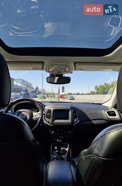 Позашляховик / Кросовер Jeep Compass 2020 в 