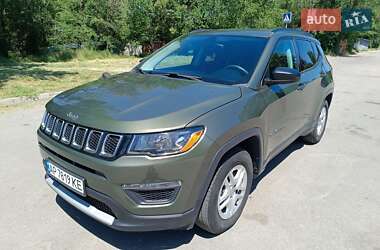 Внедорожник / Кроссовер Jeep Compass 2017 в 
