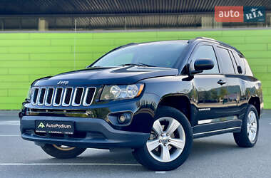 Внедорожник / Кроссовер Jeep Compass 2014 в 