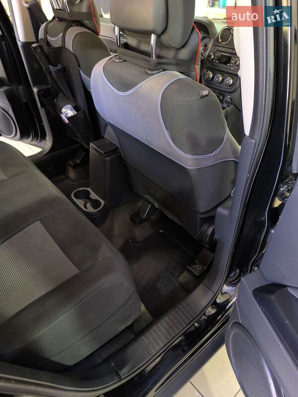Позашляховик / Кросовер Jeep Compass 2016 в Запоріжжі