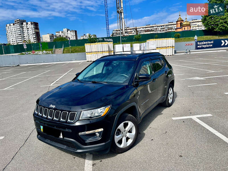 Внедорожник / Кроссовер Jeep Compass 2017 в Киеве