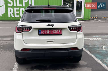 Позашляховик / Кросовер Jeep Compass 2018 в 