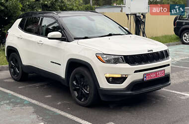 Позашляховик / Кросовер Jeep Compass 2018 в 