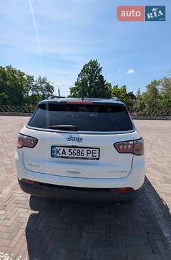 Внедорожник / Кроссовер Jeep Compass 2019 в 