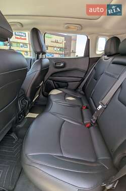 Внедорожник / Кроссовер Jeep Compass 2019 в 