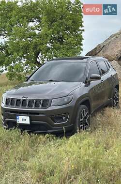 Внедорожник / Кроссовер Jeep Compass 2019 в Киеве