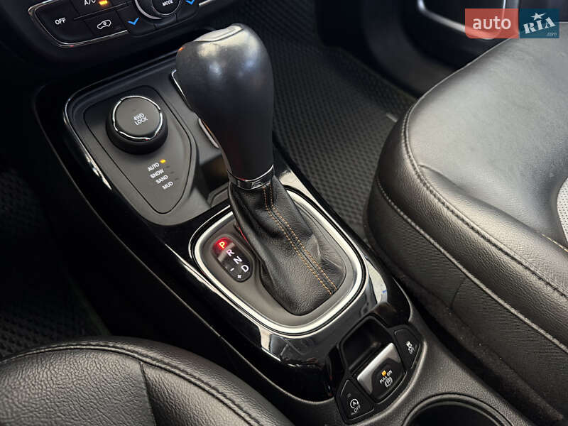 Внедорожник / Кроссовер Jeep Compass 2017 в Николаеве
