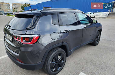 Внедорожник / Кроссовер Jeep Compass 2019 в 