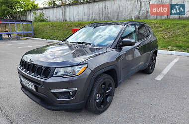 Внедорожник / Кроссовер Jeep Compass 2019 в 