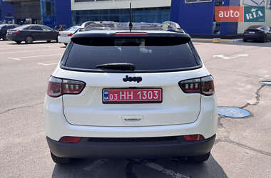 Позашляховик / Кросовер Jeep Compass 2018 в 