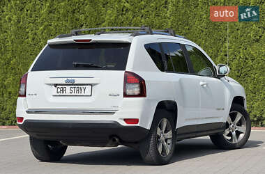 Внедорожник / Кроссовер Jeep Compass 2015 в 