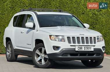 Внедорожник / Кроссовер Jeep Compass 2015 в 