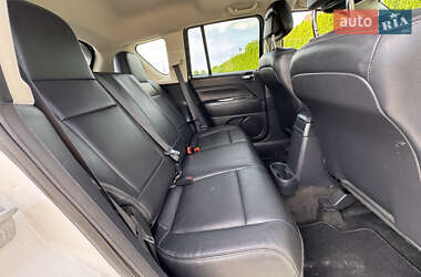 Внедорожник / Кроссовер Jeep Compass 2015 в 