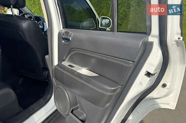 Внедорожник / Кроссовер Jeep Compass 2015 в 