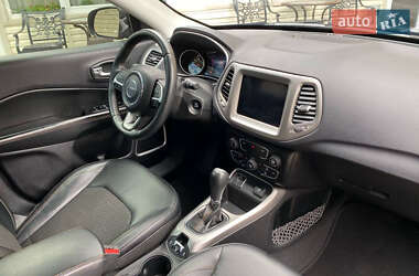 Позашляховик / Кросовер Jeep Compass 2017 в 