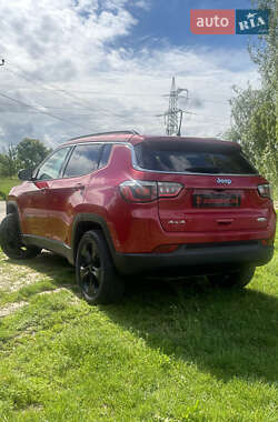 Внедорожник / Кроссовер Jeep Compass 2017 в 