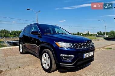 Внедорожник / Кроссовер Jeep Compass 2018 в 