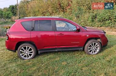 Внедорожник / Кроссовер Jeep Compass 2013 в 