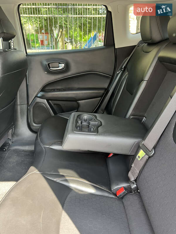 Внедорожник / Кроссовер Jeep Compass 2019 в Киеве