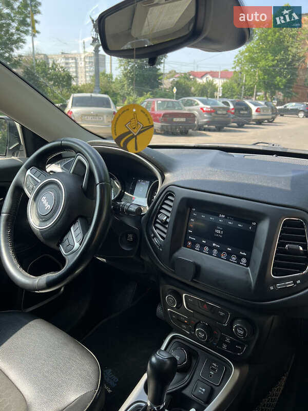 Внедорожник / Кроссовер Jeep Compass 2019 в Киеве
