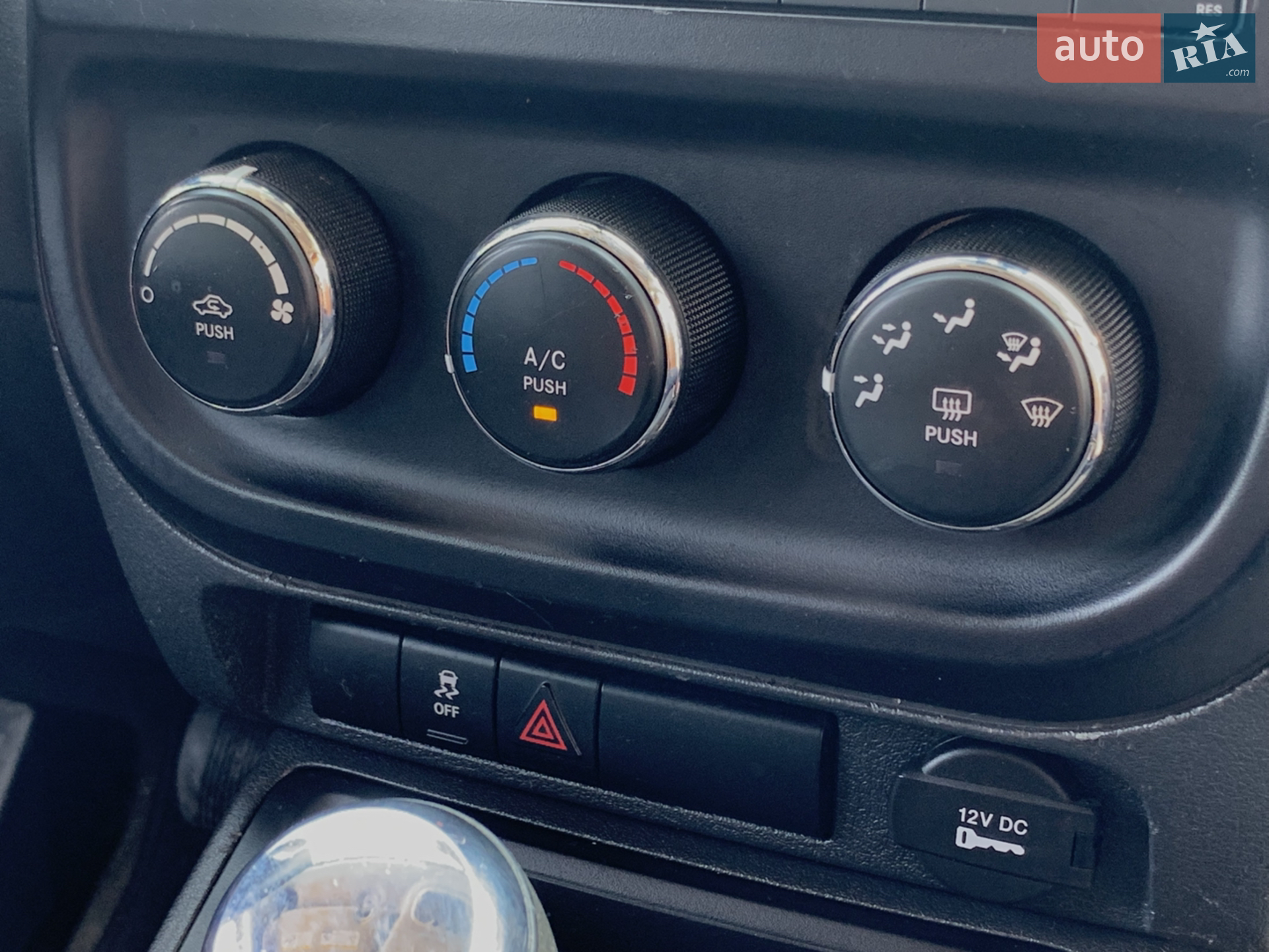 2016 Jeep Compass - мініатюра 38