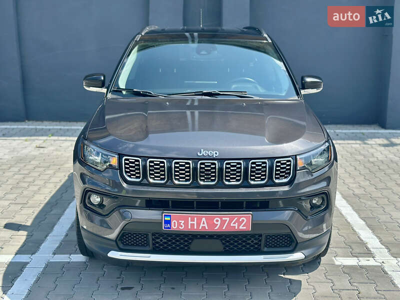 Внедорожник / Кроссовер Jeep Compass 2022 в Киеве