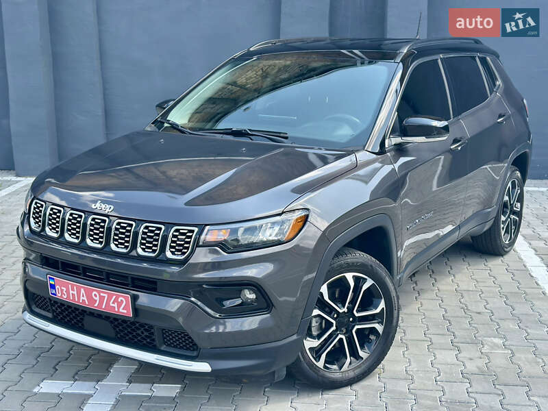 Внедорожник / Кроссовер Jeep Compass 2022 в Киеве